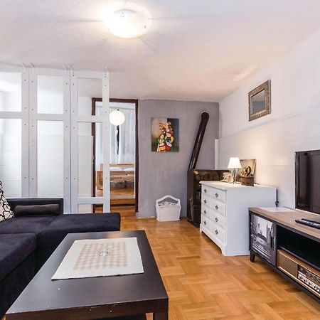 Amazing Apartment In Novi Vinodolski With Wifi Eksteriør bilde