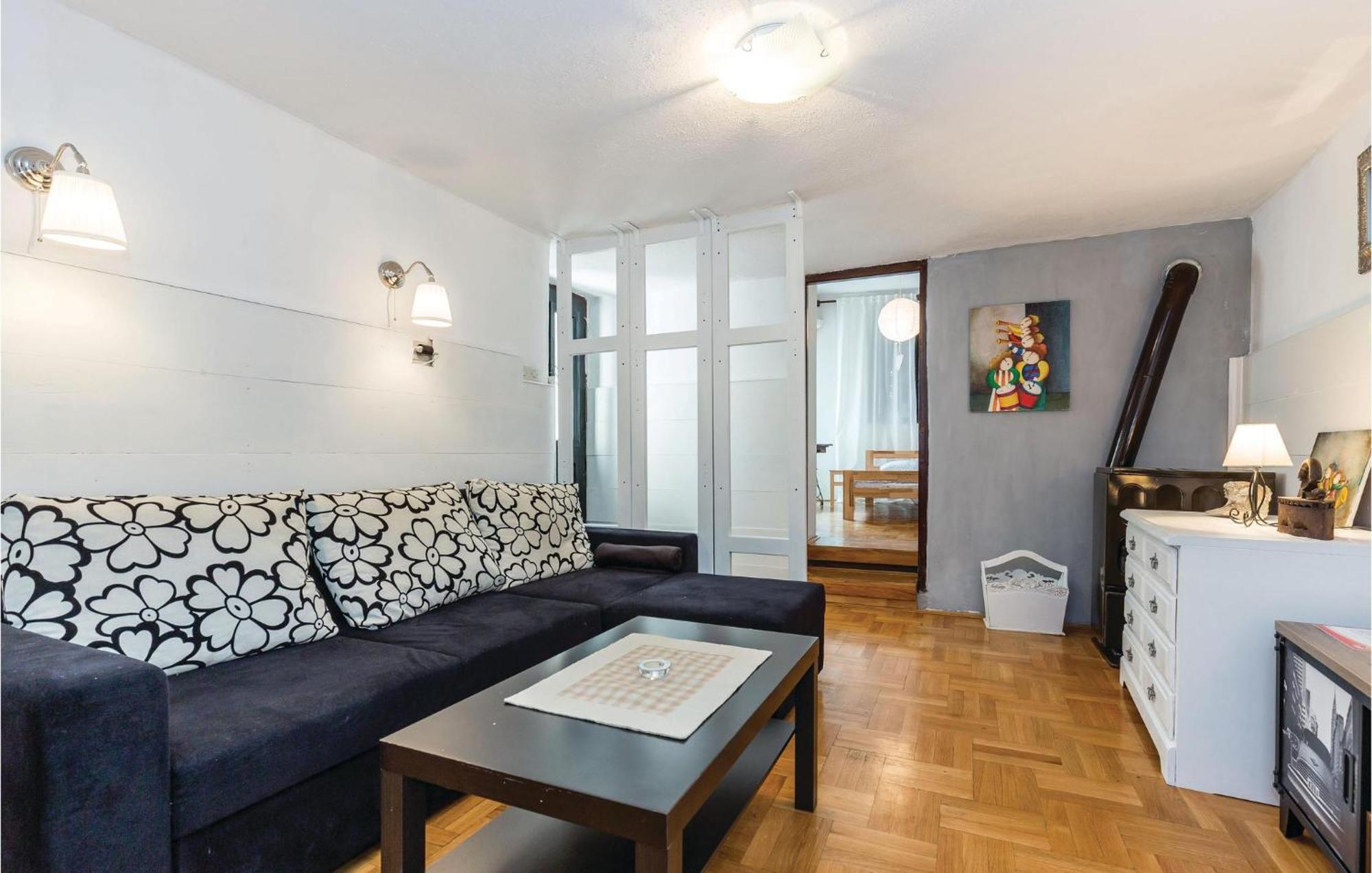 Amazing Apartment In Novi Vinodolski With Wifi Eksteriør bilde